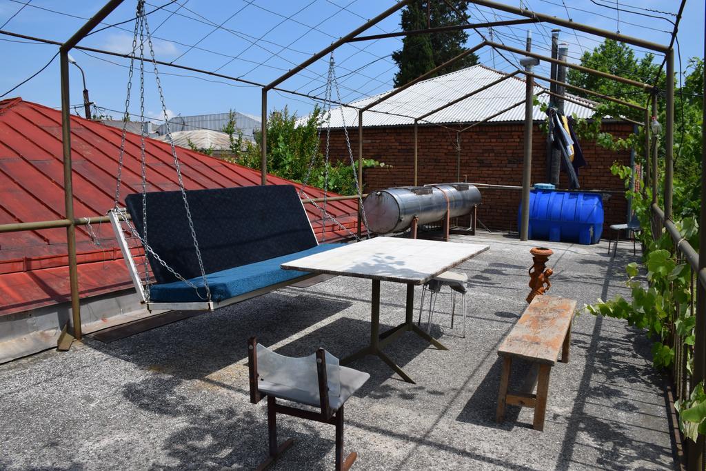Medico And Suliko Guest House Kutaisi Ngoại thất bức ảnh